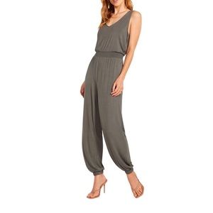 BB Dakota x Steve Madden Green Cypress Smocked Waist Jogger Jumpsuit size XS EUC